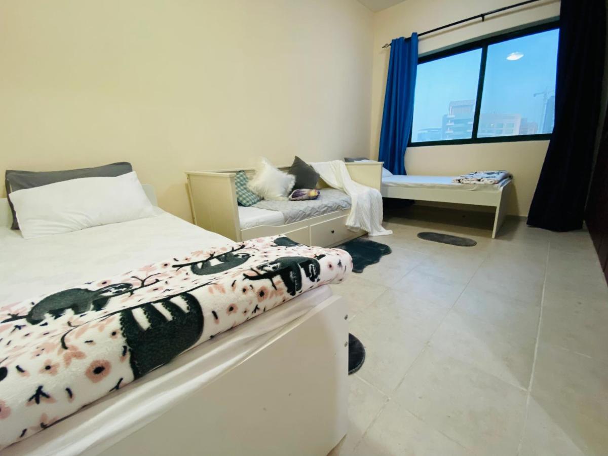 Nash Guest House Females Only Dubai Exterior foto